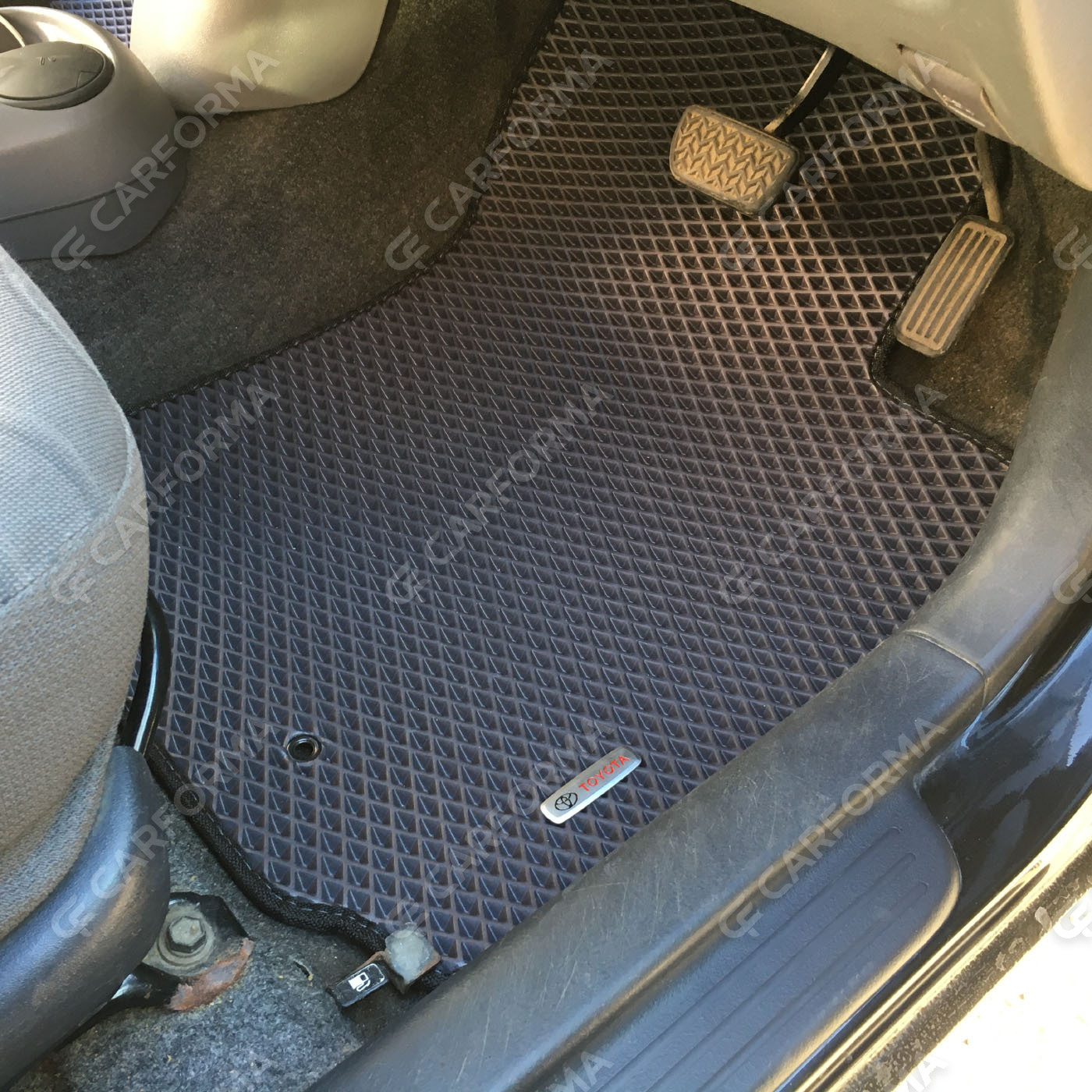 Коврики на Toyota Vitz I 1998&nbsp;-&nbsp;2005 в Ижевске