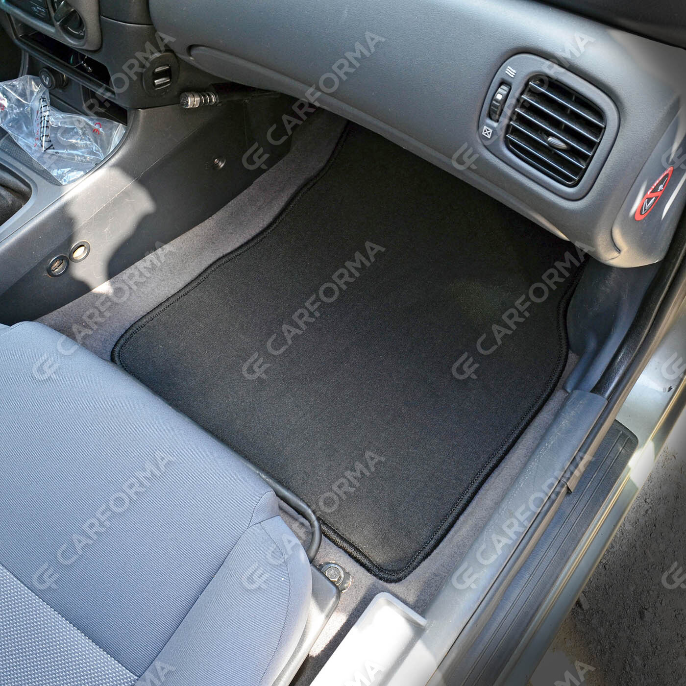 Ворсовые коврики на Nissan Almera 2 (N16) 2000&nbsp;-&nbsp;2006 в Ижевске
