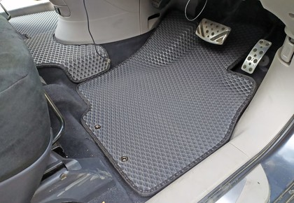 Коврики на Mitsubishi Grandis 2003 - 2009 в Ижевске