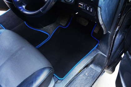 Ворсовые коврики на Nissan Elgrand (E51) 2002 - 2010 в Ижевске