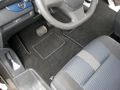 Коврики на Peugeot Traveller 2016 - 2025 в Ижевске