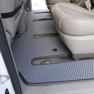 Ворсовые коврики на KIA Carnival III 9 мест и 11 мест 2014 - 2021 в Ижевске Ворсовые коврики на KIA Carnival III 9 мест и 11 мест 2014 - 2021 в Ижевске