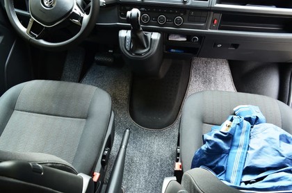 Коврики на Volkswagen Caravelle (T6) 2015 - 2019 в Ижевске