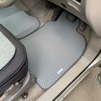Коврики на Toyota Estima II 2000 - 2005 в Ижевске