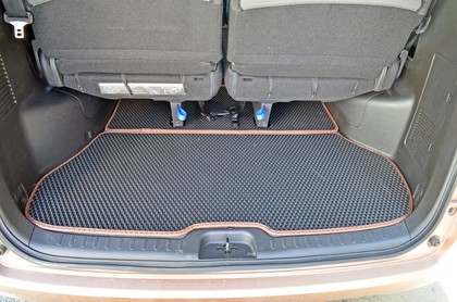 Коврики на Nissan Serena (C26) 2010 - 2016 в Ижевске
