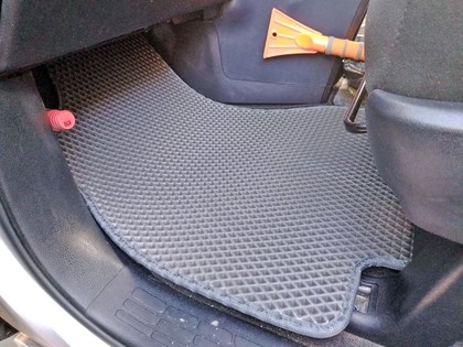 Коврики на Toyota Noah (R80) 2014 - 2021 в Ижевске