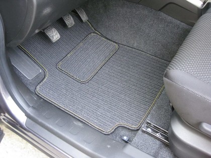 Коврики на Suzuki Grand Vitara III 2005 - 2016 в Ижевске