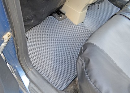 Коврики на Toyota Yaris II 2005 - 2011 в Ижевске