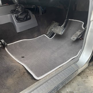 Коврики на Toyota Land Cruiser 70 2006 - 2025 в Ижевске