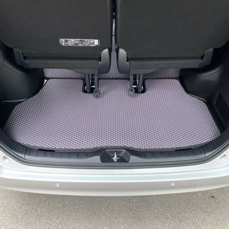 Коврики на Toyota Voxy (R80) 2014 - 2021 в Ижевске