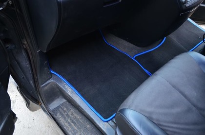 Ворсовые коврики на Nissan Elgrand (E51) 2002 - 2010 в Ижевске
