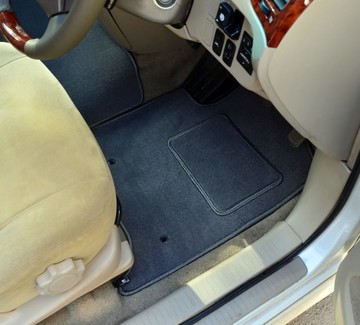 Коврики на Toyota Ipsum II 2001 - 2009 в Ижевске
