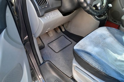 Ворсовые коврики на Hyundai H1 II 2007 - 2022 в Ижевске