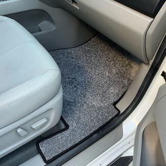 Ворсовые коврики на KIA Carnival III 9 мест и 11 мест 2014 - 2021 в Ижевске Ворсовые коврики на KIA Carnival III 9 мест и 11 мест 2014 - 2021 в Ижевске