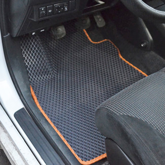 Коврики на Nissan Tiida (C11) 2004 - 2014 в Ижевске