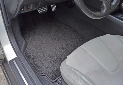 Коврики на Nissan GT-R 2007 - 2025 в Ижевске