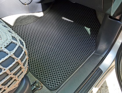 Коврики на Toyota Rav4 II 2000 - 2006 в Ижевске