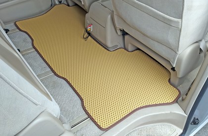 Ворсовые коврики на Toyota Alphard (H10) 2002 - 2008 в Ижевске