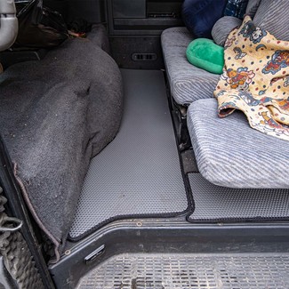 Коврики на Mitsubishi Delica 3 1986 - 1999 в Ижевске