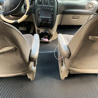Коврики на Chrysler Voyager (RG) 2000 - 2008 в Ижевске