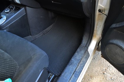 Коврики на Nissan X-Trail II 2007 - 2015 в Ижевске