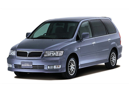Коврики на Mitsubishi Chariot Grandis 1997 - 2003 в Ижевске