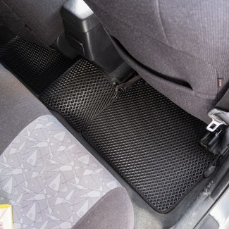 Коврики на Toyota Corolla (E12) 2000 - 2007 в Ижевске