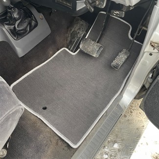 Коврики на Toyota Land Cruiser 70 2006 - 2025 в Ижевске