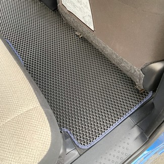 Коврики на Toyota Sienta II 2015 - 2022 в Ижевске