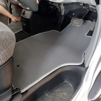 Коврики на Mitsubishi Delica 4 1994 - 2007 в Ижевске