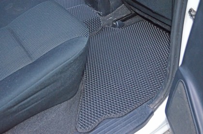 Коврики на Toyota Hilux VII 2008 - 2015 в Ижевске