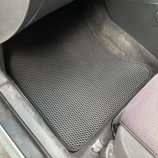 Коврики на Toyota Allex 2001 - 2006 в Ижевске