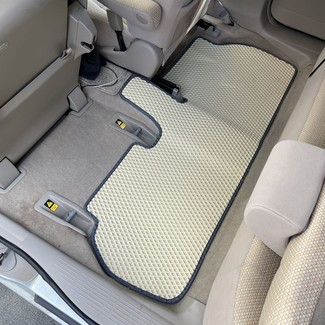 Коврики на Toyota Raum II 2003 - 2011 в Ижевске