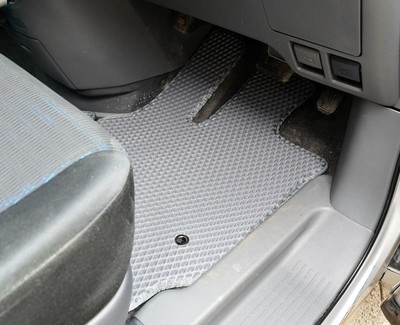 Коврики на Toyota Noah (R70) 2007 - 2013 в Ижевске
