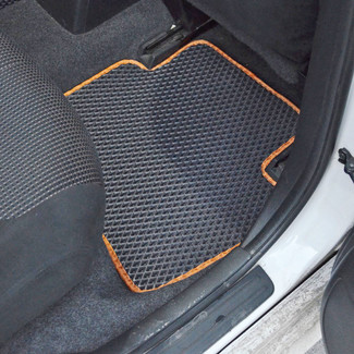 Коврики на Nissan Tiida (C11) 2004 - 2014 в Ижевске