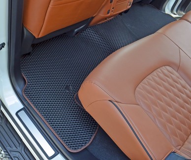 Коврики на Infiniti QX80 2013 - 2025 в Ижевске