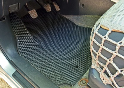 Коврики на Toyota Rav4 II 2000 - 2006 в Ижевске