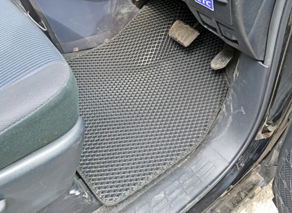 Коврики на Toyota Voxy (R80) 2014 - 2021 в Ижевске