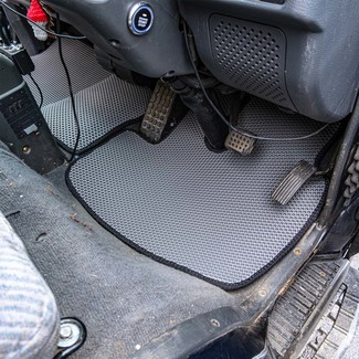 Коврики на Mitsubishi Delica 3 1986 - 1999 в Ижевске