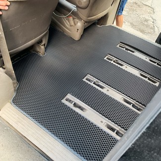 Коврики на Dodge Caravan (RG) 2000 - 2007 в Ижевске