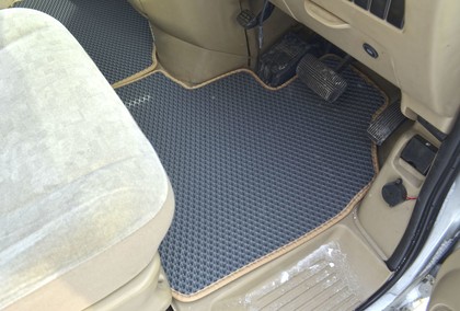 Коврики на Nissan Serena (C24) 1999 - 2005 в Ижевске