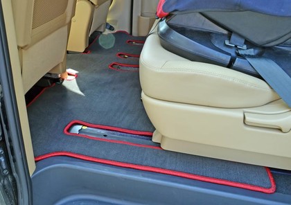 Ворсовые коврики на Hyundai H1 II 2007 - 2022 в Ижевске
