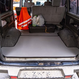 Коврики на Mitsubishi Delica 3 1986 - 1999 в Ижевске