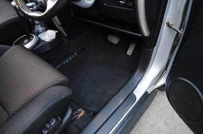 Коврики на Toyota Ist I 2002 - 2007 в Ижевске