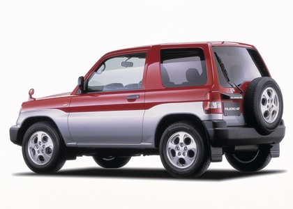 Коврики на Mitsubishi Pajero iO 1998 - 2007 в Ижевске