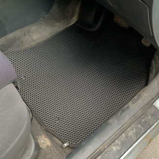 Коврики на Toyota Allex 2001 - 2006 в Ижевске
