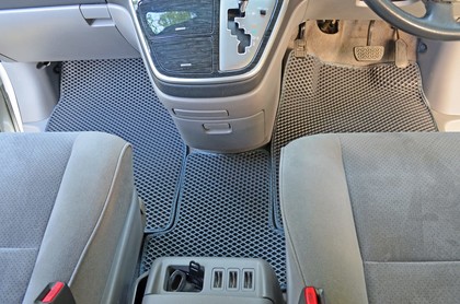 Ворсовые коврики на Toyota Alphard (H10) 2002 - 2008 в Ижевске