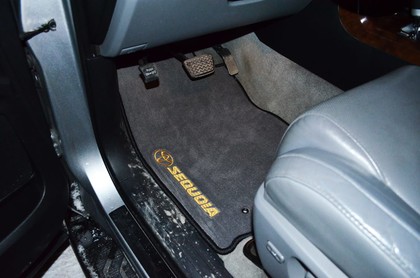 Коврики на Toyota Sequoia II 2007 - 2022 в Ижевске