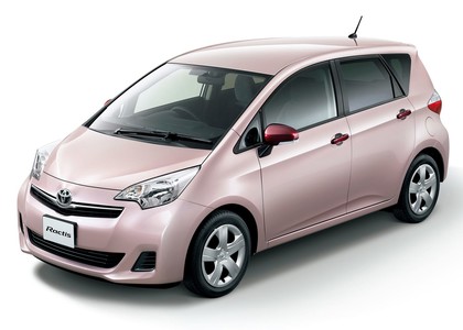 Ворсовые коврики на Toyota Ractis II 2010 - 2016 в Ижевске