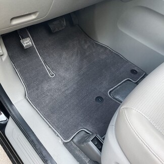 Ворсовые коврики на KIA Carnival III 9 мест и 11 мест 2014 - 2021 в Ижевске Ворсовые коврики на KIA Carnival III 9 мест и 11 мест 2014 - 2021 в Ижевске